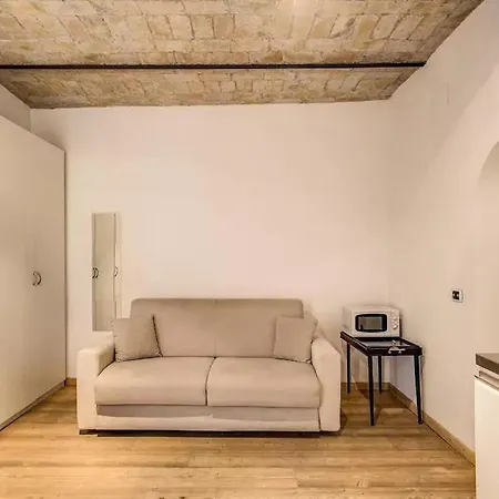 Navona Flat-2